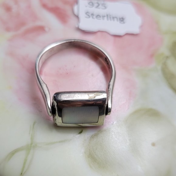 Stress Relief Anxious Ring Spinner Luster MOP 925 - Picture 5 of 11